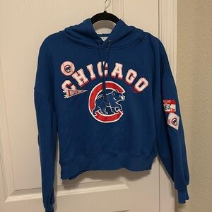 Large cropped Chicago Cubs hoodie